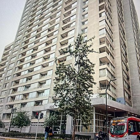 Cerca Movistar Arena Y A Pasos Del Metro Universidad De Chile Con Estacionamiento Santiago de Chile Exteriér fotografie