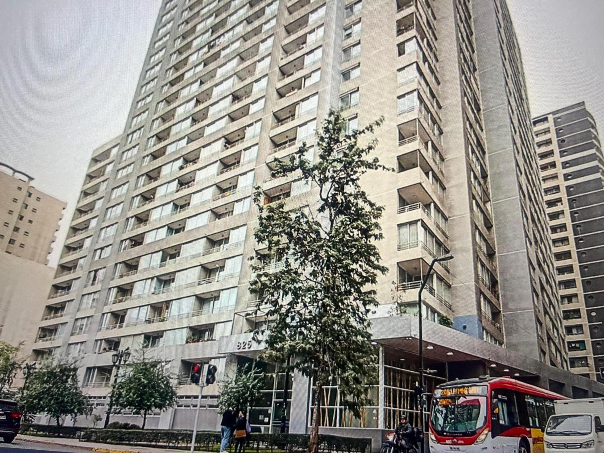 Cerca Movistar Arena Y A Pasos Del Metro Universidad De Chile Con Estacionamiento Santiago de Chile Exteriér fotografie
