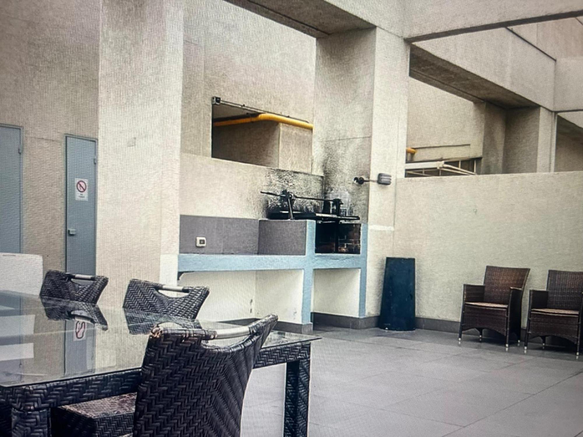 Cerca Movistar Arena Y A Pasos Del Metro Universidad De Chile Con Estacionamiento Santiago de Chile Exteriér fotografie